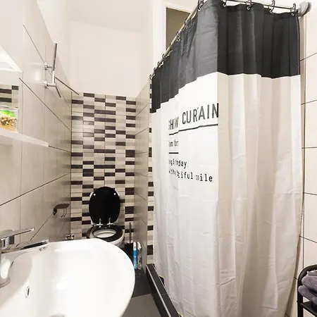 Spacious, Renovated & Equipped 90sqm *