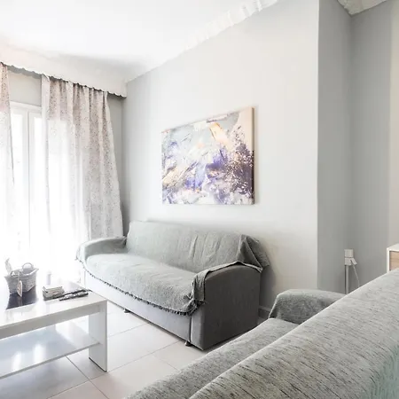 Apartment Spacious, Renovated & Equipped 90sqm Larissa