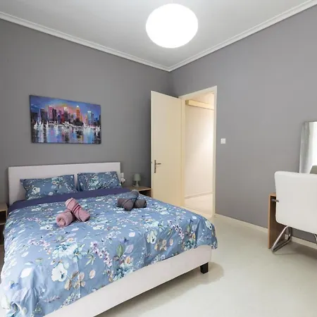 Spacious, Renovated & Equipped 90sqm