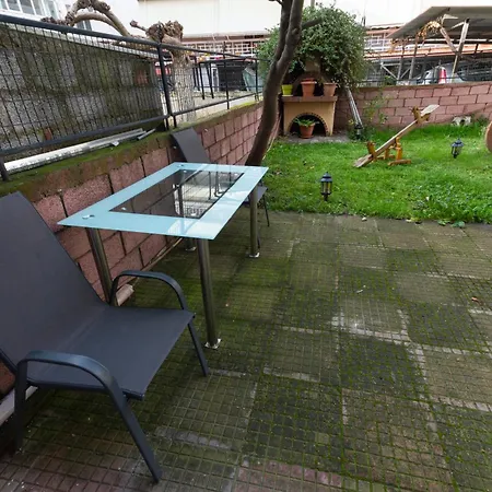 Spacious, Renovated & Equipped 90sqm * Larissa